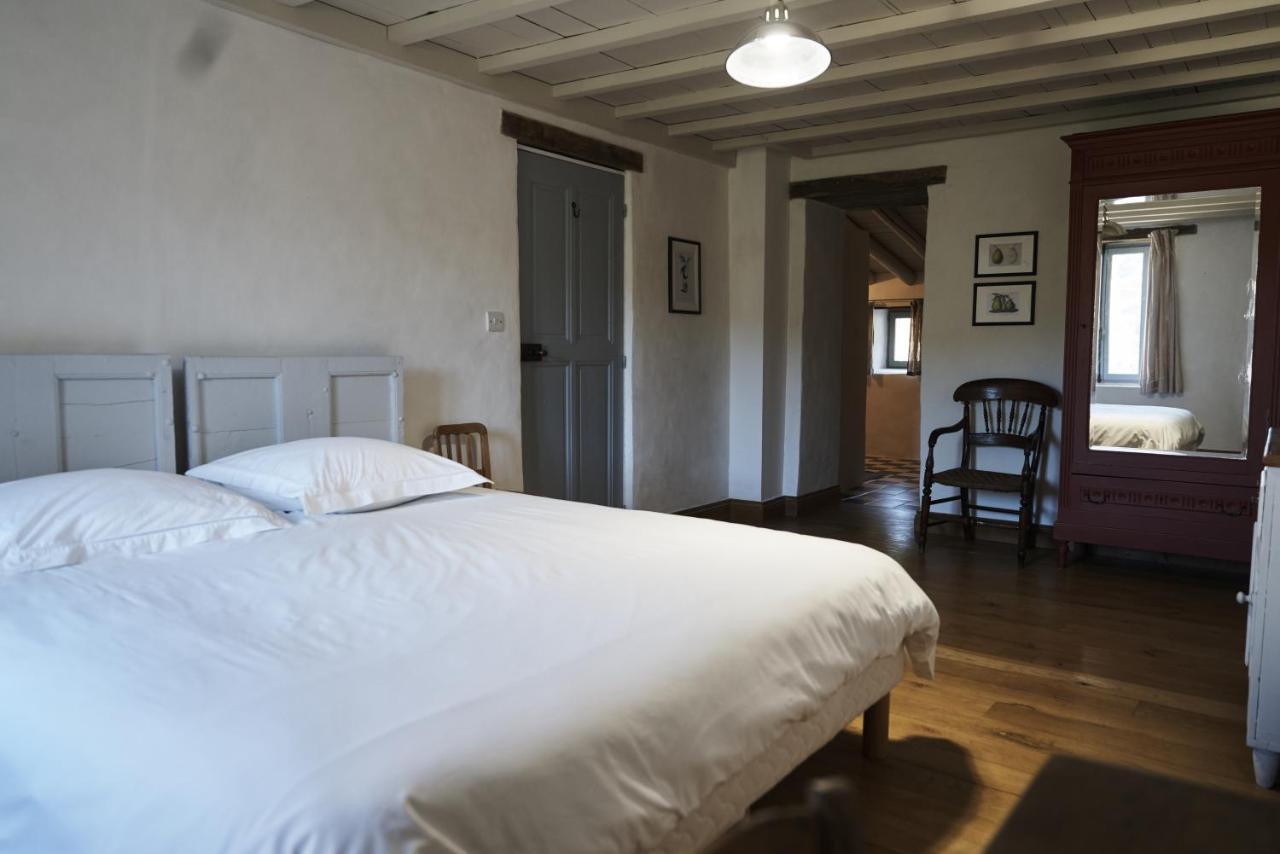 La Cour Du Marronnier Otel Pont-de-Barret Dış mekan fotoğraf