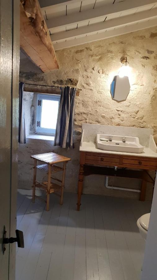 La Cour Du Marronnier Otel Pont-de-Barret Dış mekan fotoğraf